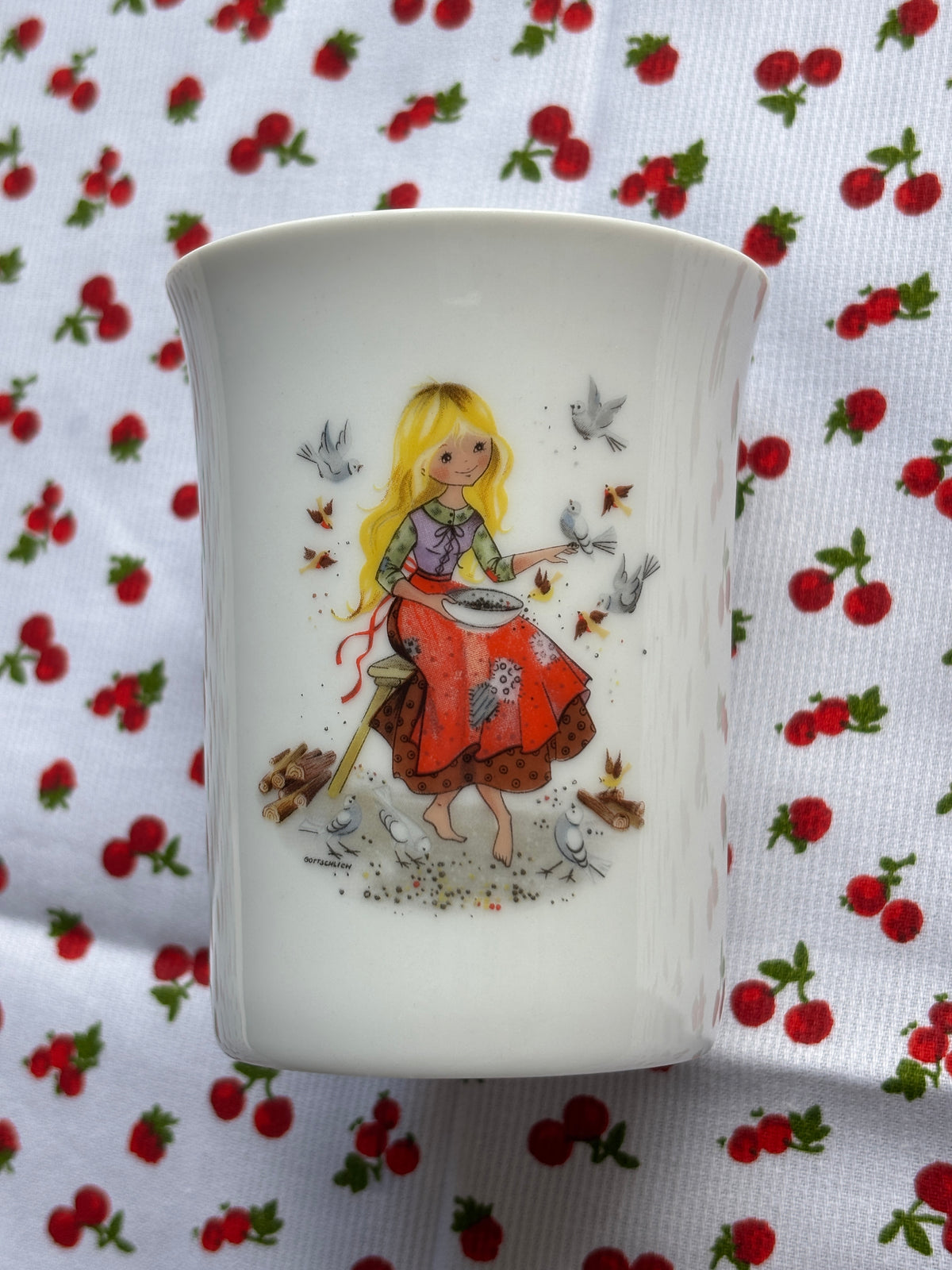 Gobelet en porcelaine Petite Princesse