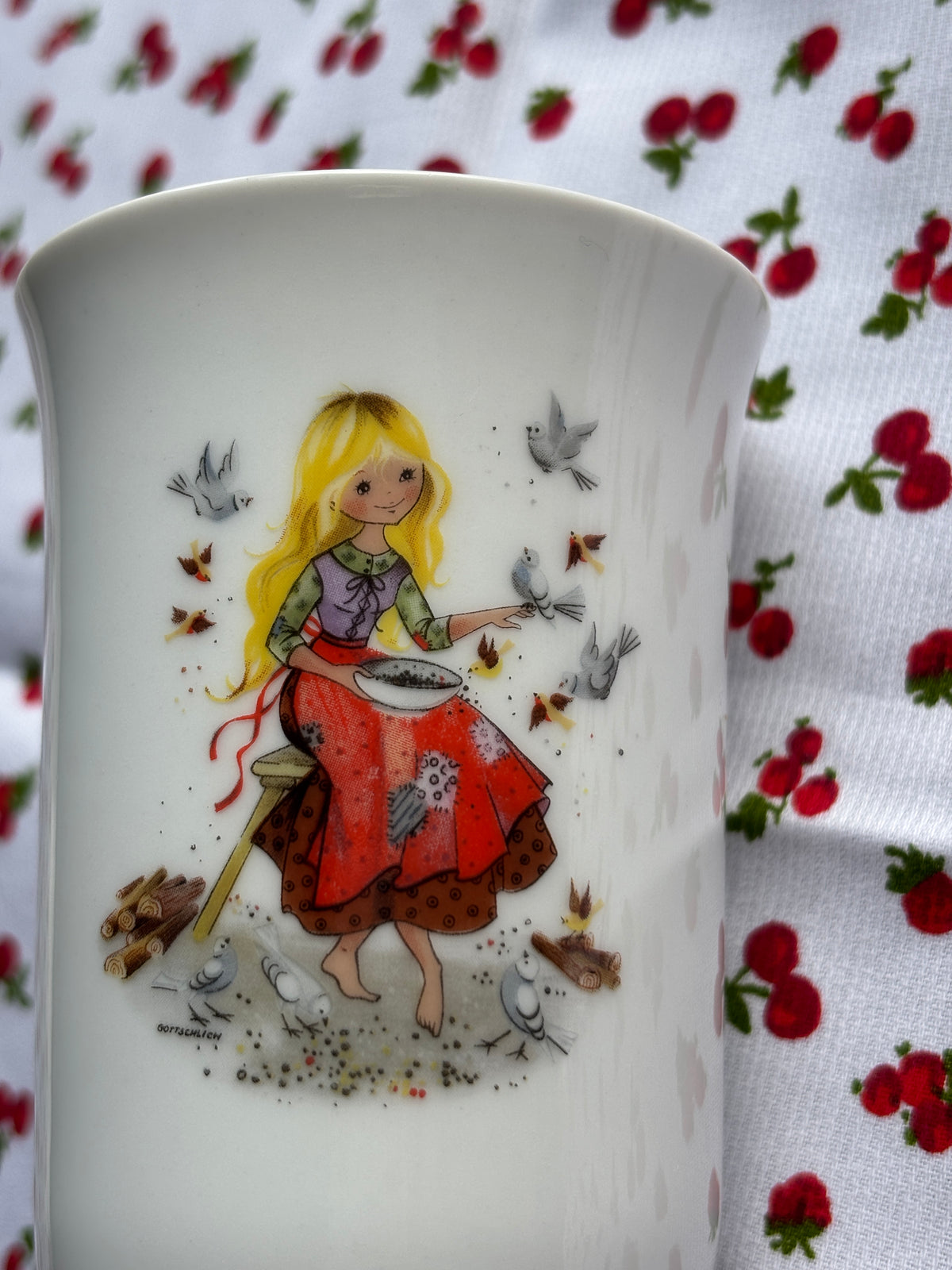 Gobelet en porcelaine Petite Princesse